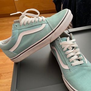 Aqua vans